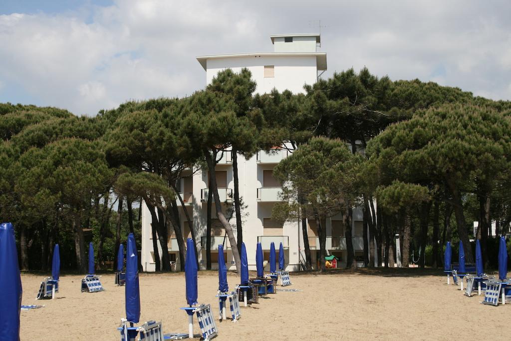شقة Ariston Fronte Mare ليدو دي يسولو الغرفة الصورة